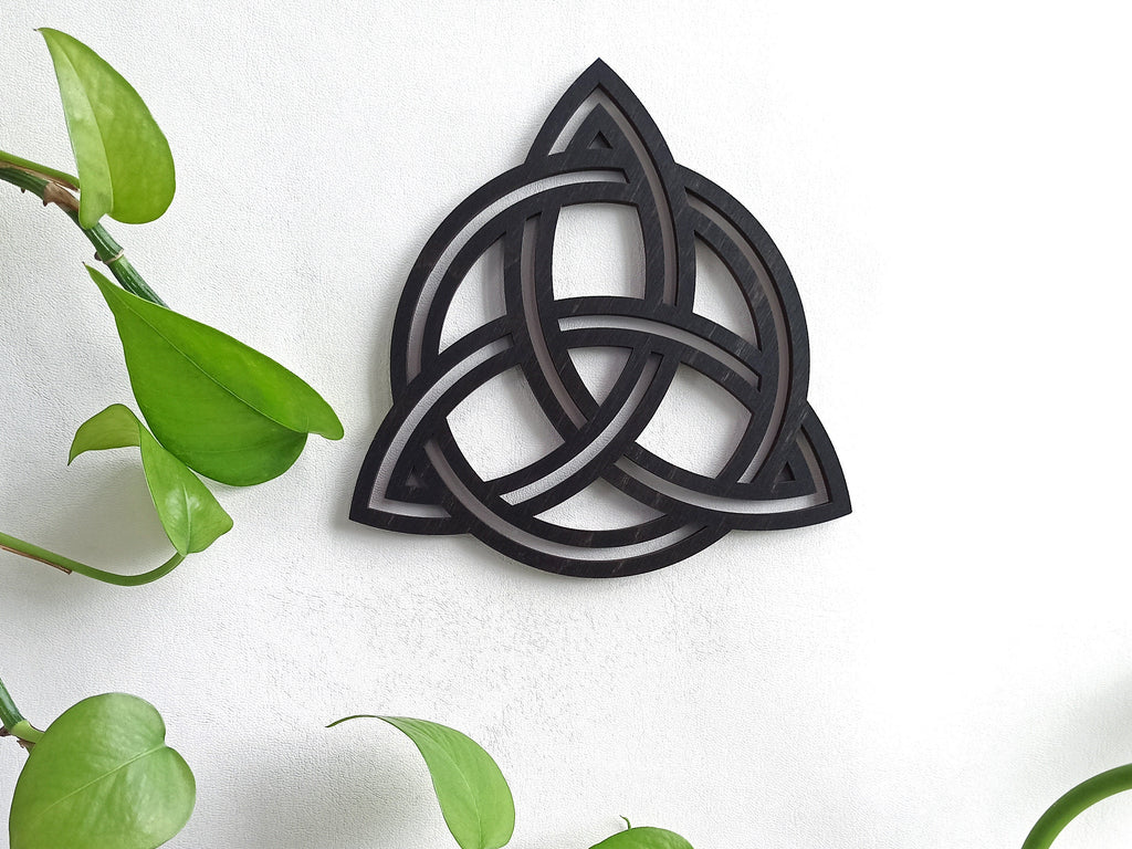 Celtic Walnut Celtic wall décor