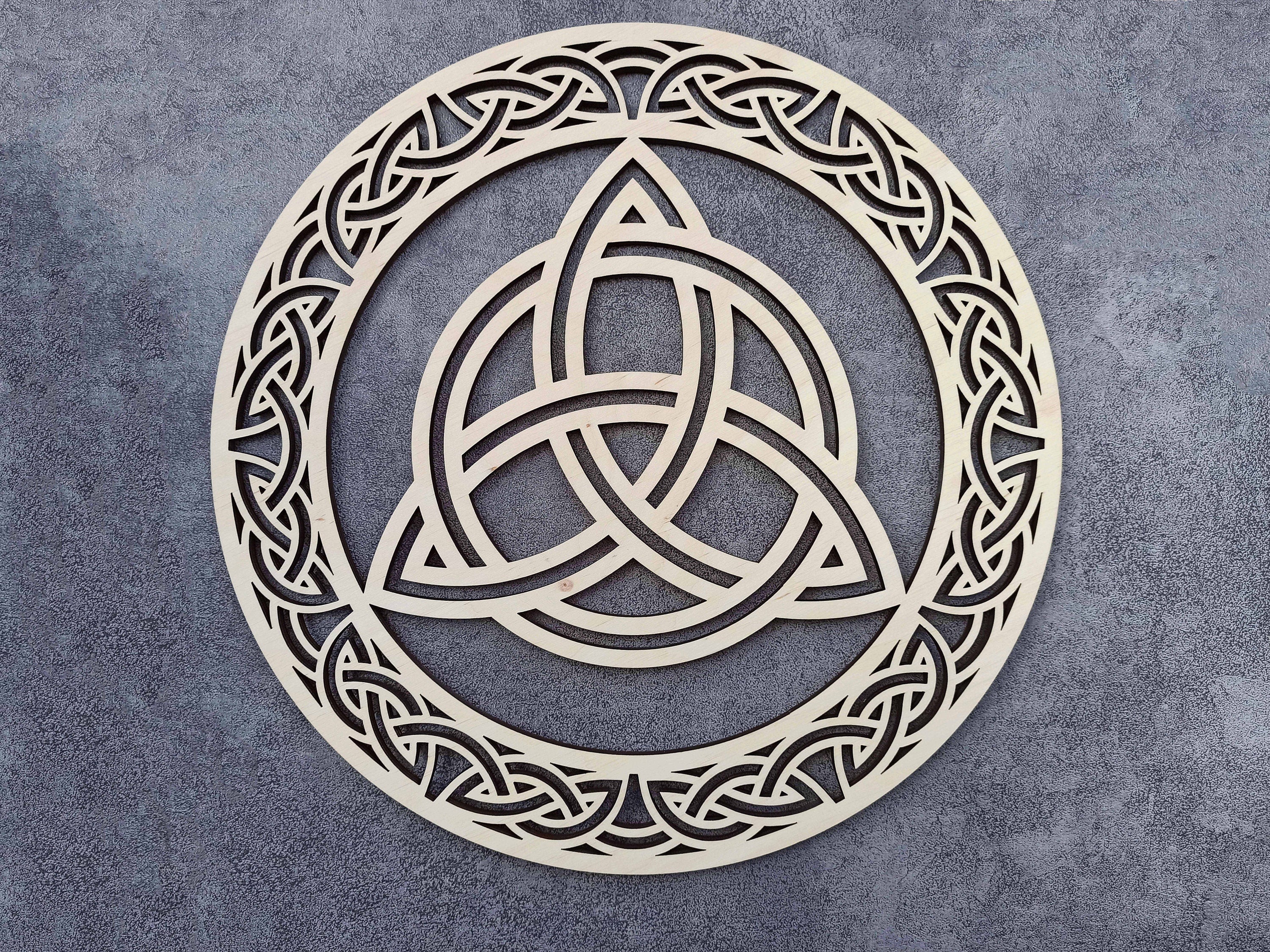 Trinity knot wood wall decor