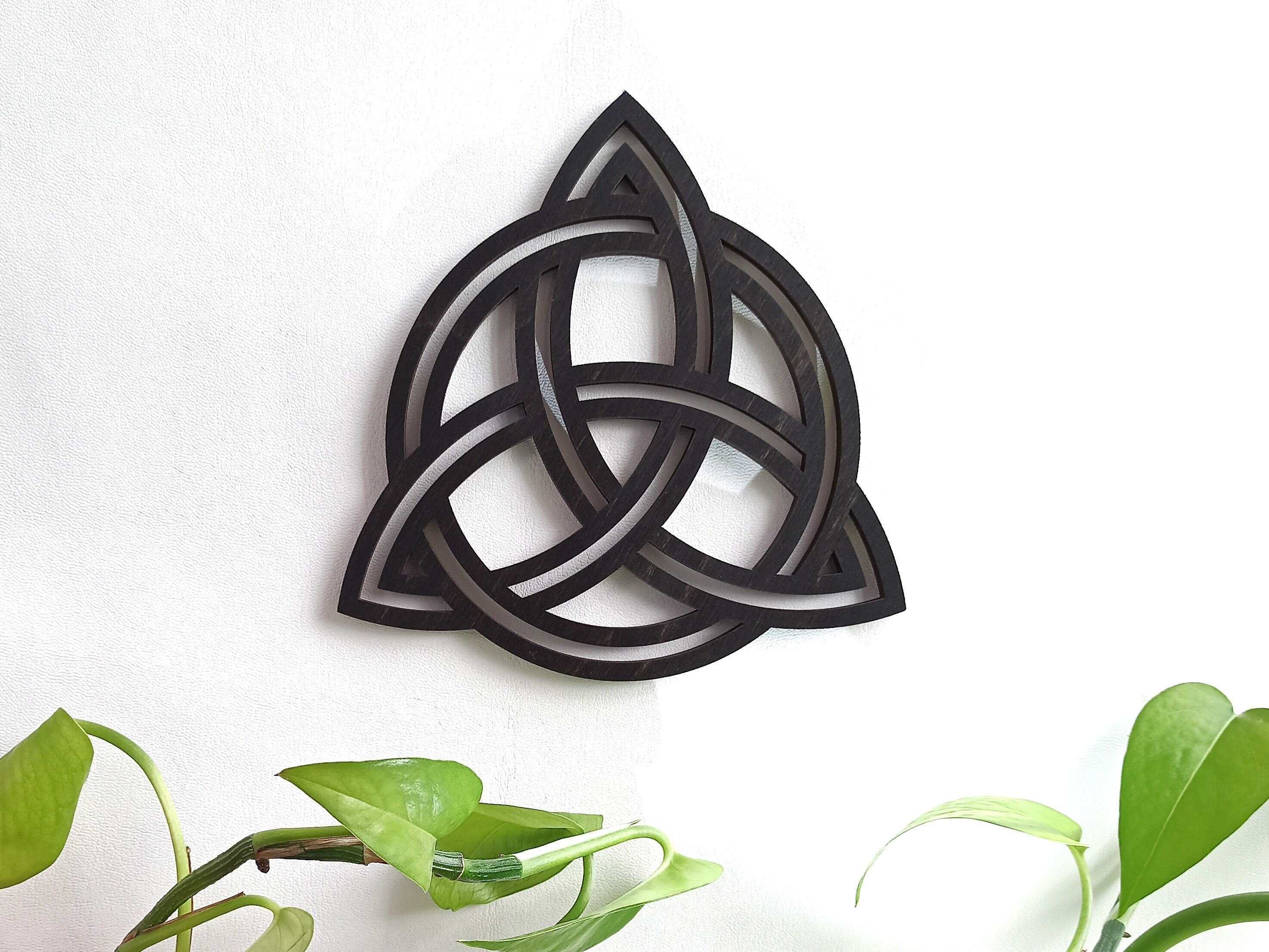 Celtic Walnut Celtic wall décor