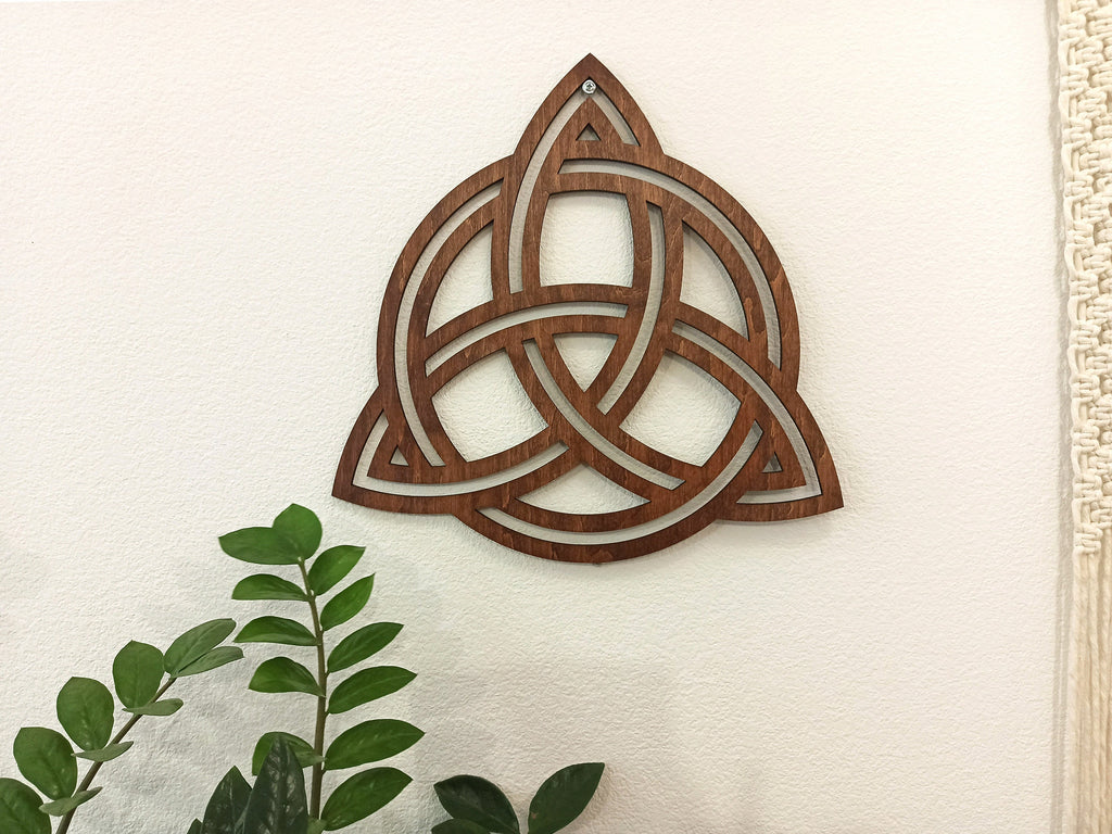 Celtic Walnut Celtic wall décor
